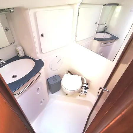 Tekne Sailboat Manu *